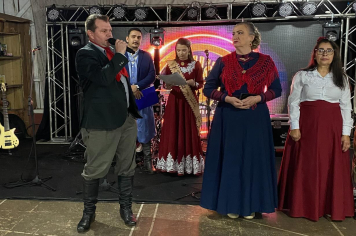 PODER LEGISLATIVO PRESENTE NA POSSE DA NOVA PATRONAGEM DO CTG PASSO DO IJUÍ